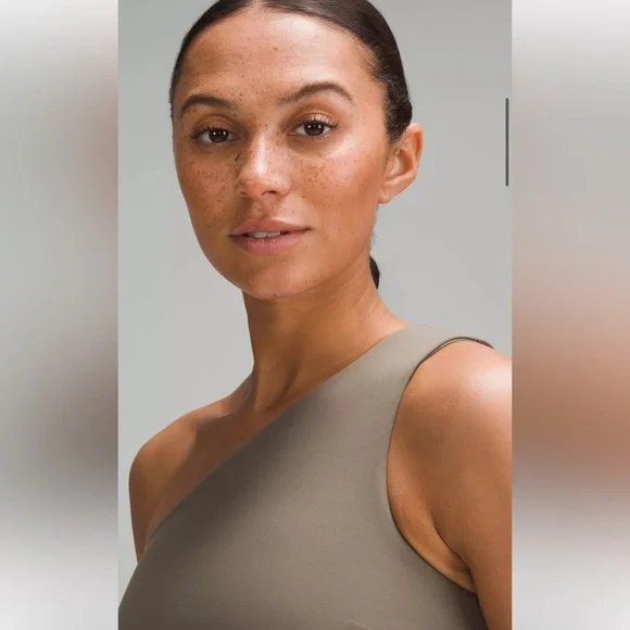 Lululemon Align Asymmetrical Tank - Picture 4 of 10